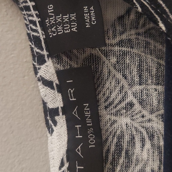 NWT TAHARI 100% Luxe Linen Black And White Floral Back Button Down Pullover Top - Picture 3 of 11